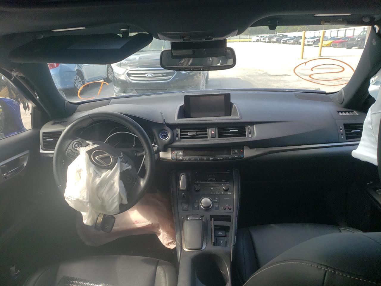 Photo 9 from auction – 2015 LEXUS CT 200 with VIN JTHKD5BH4F2212716