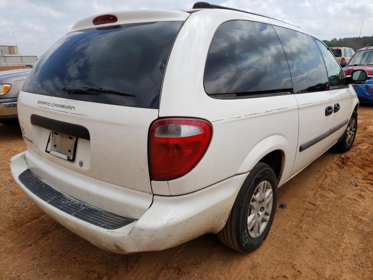 Photo 4 from auction – 2005 DODGE GRAND CARA with VIN 1D4GP24RX5B192153