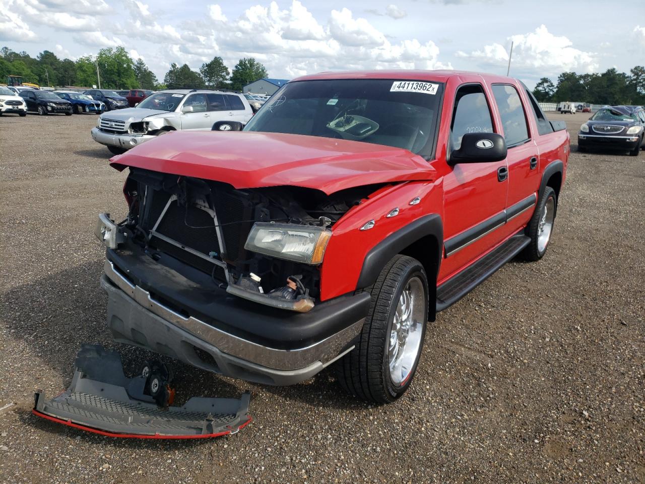 Photo 2 from auction – 2004 CHEVROLET AVALANCHE with VIN 3GNEC12TX4G118978