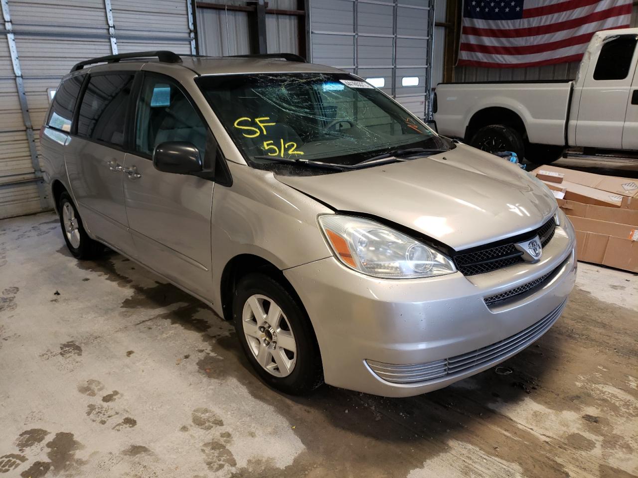 TOYOTA SIENNA CE 2004 with VIN 5TDZA23C24S109259 - Photo from auction