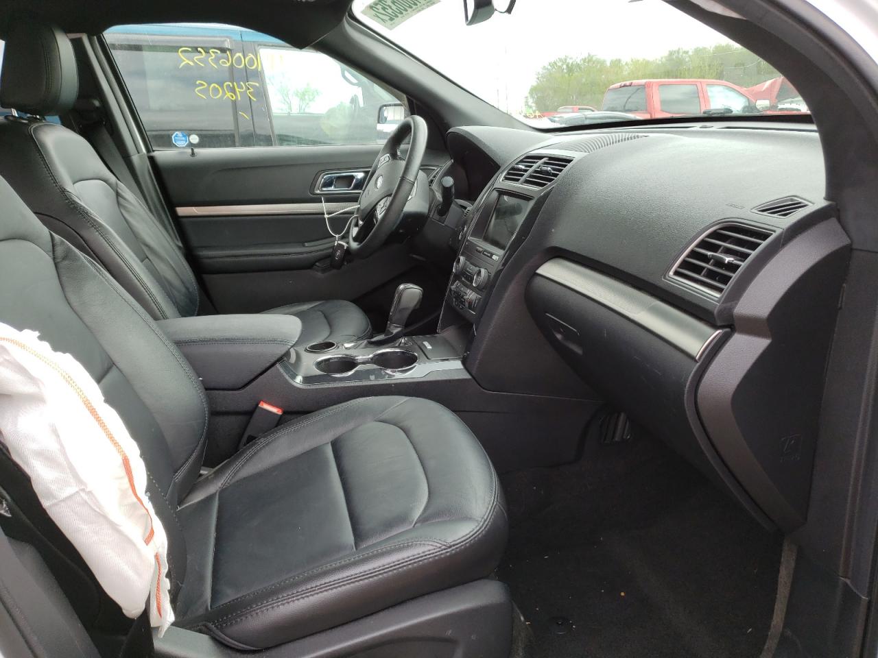 Photo 5 from auction – 2018 FORD EXPLORER X with VIN 1FM5K7D86JGA67697