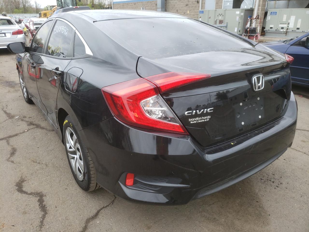 Photo 3 from auction – 2017 HONDA CIVIC LX with VIN 19XFC2F58HE231456