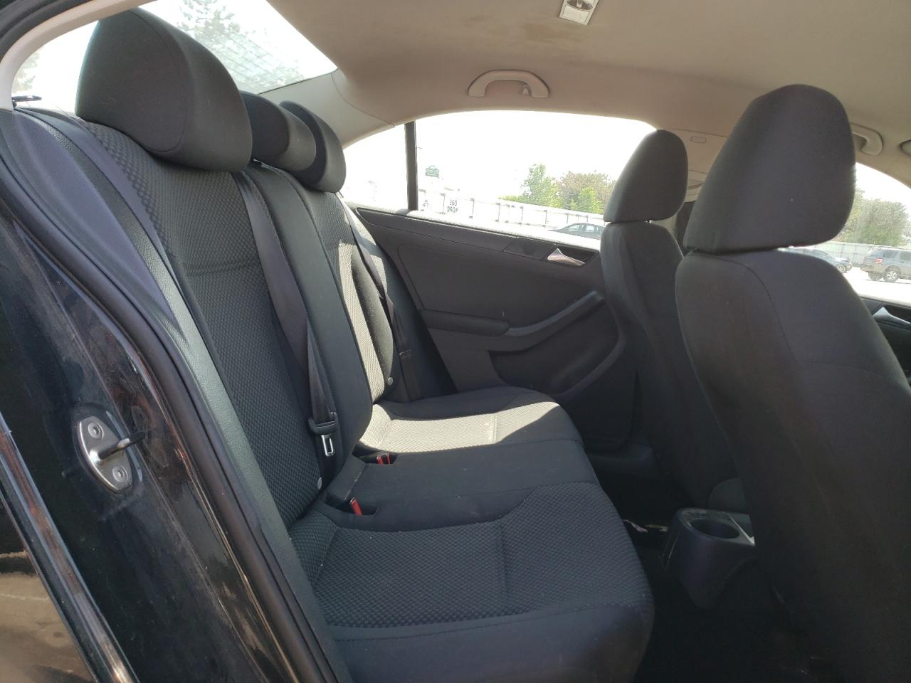 Photo 18 from auction – 2012 VOLKSWAGEN JETTA BASE with VIN 3VW2K7AJ9CM409647