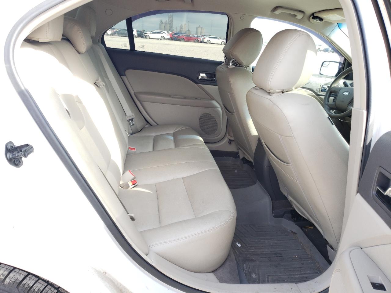 Photo 6 from auction – 2012 FORD FUSION S with VIN 3FAHP0GA5CR304903