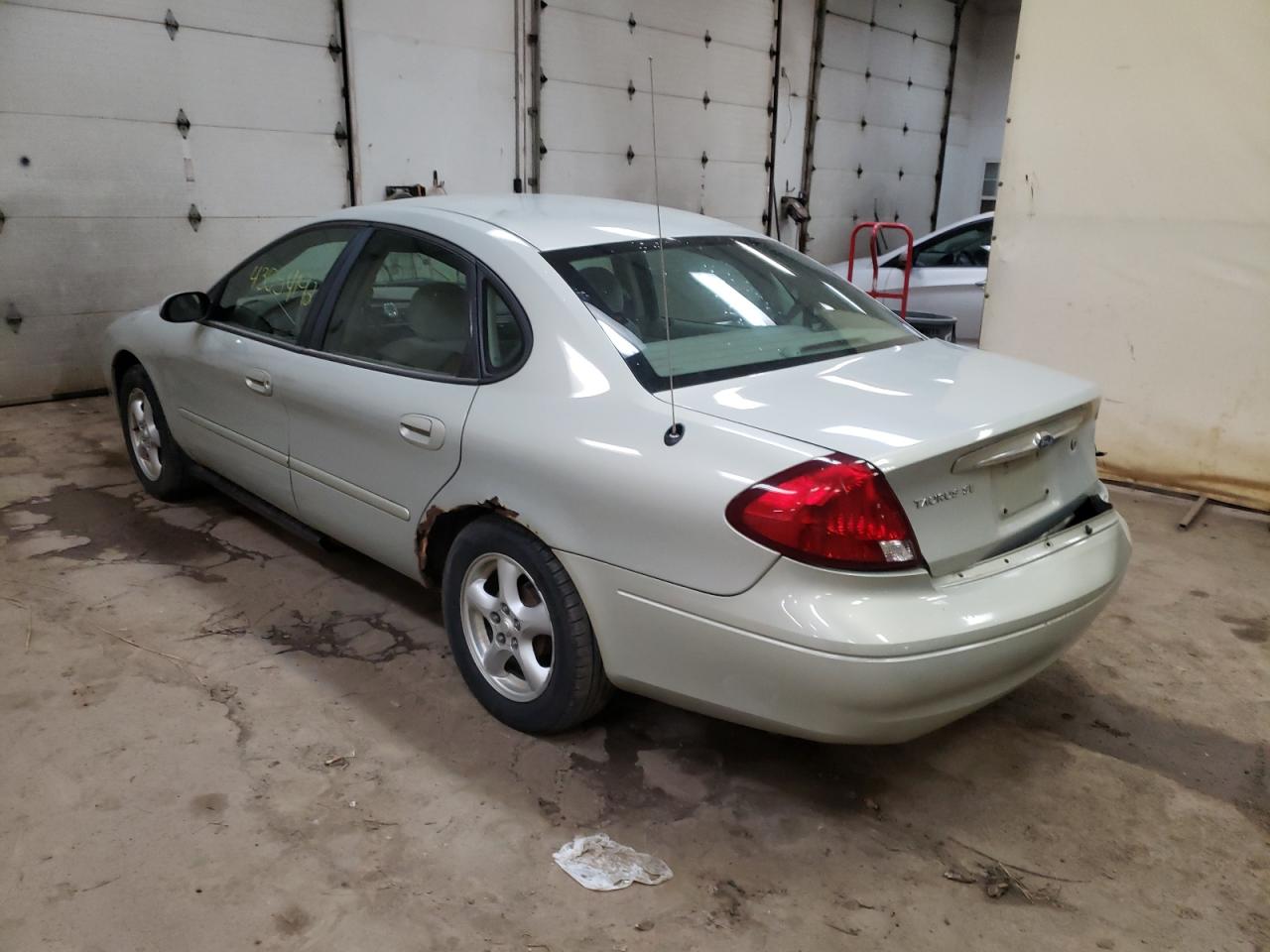 Photo 3 from auction – 2003 FORD TAURUS SE with VIN 1FAFP53U73G195050