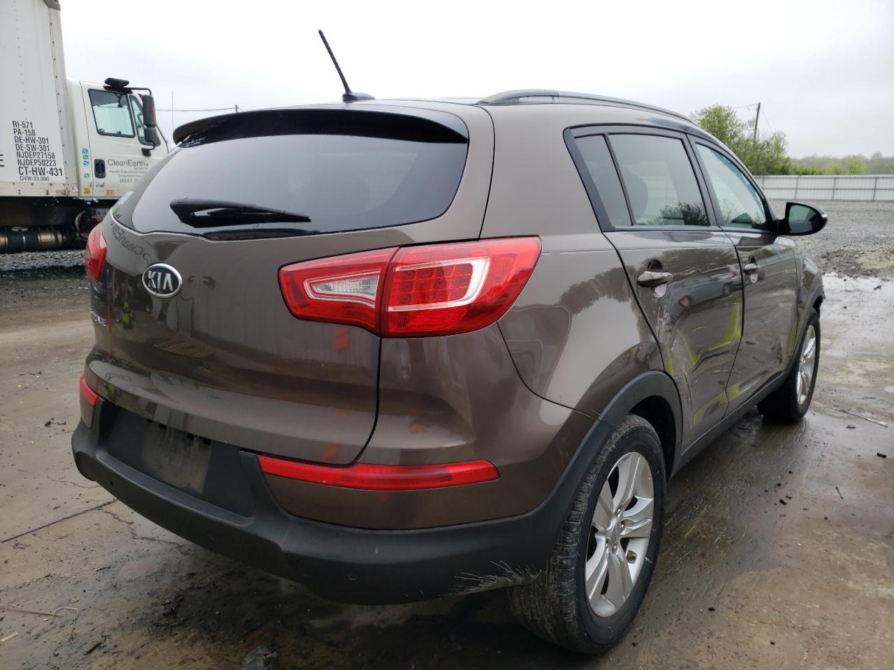 Photo 4 from auction – 2011 KIA SPORTAGE L with VIN KNDPB3A23B7099689