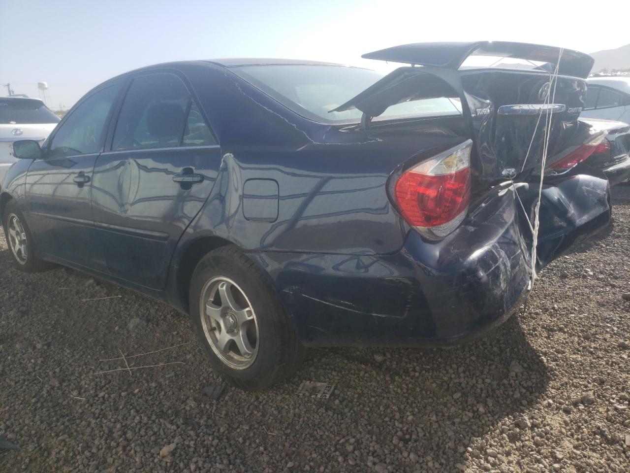 Photo 3 from auction – 2005 TOYOTA CAMRY LE with VIN 4T1BE32K15U007772