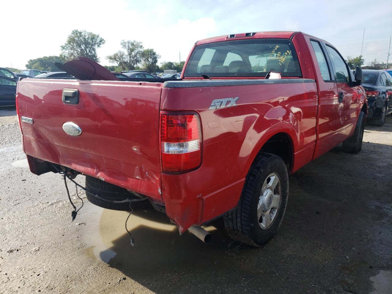 Photo 4 from auction – 2004 FORD F150 with VIN 1FTRX12W94NC15198