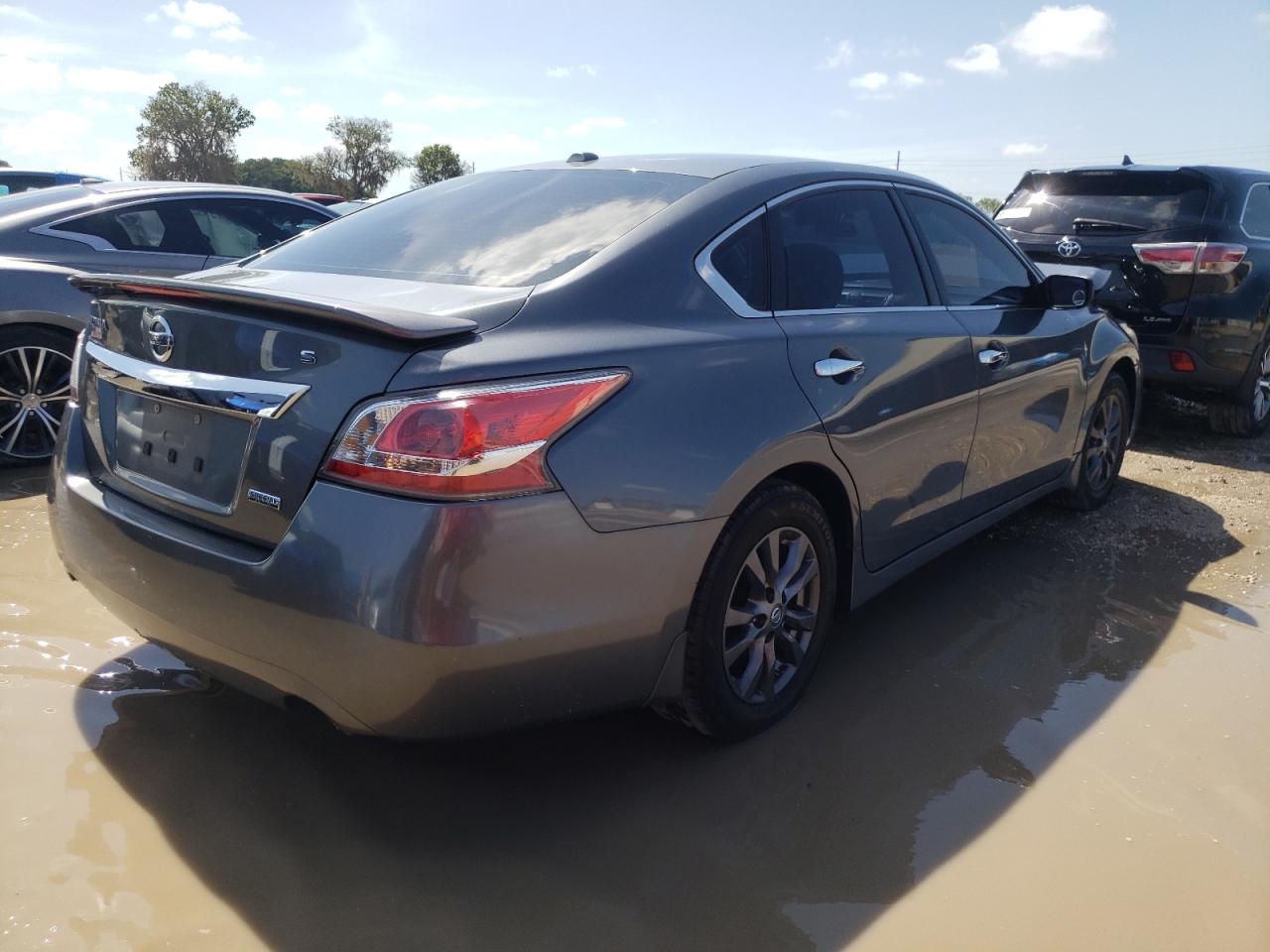 Photo 4 from auction – 2015 NISSAN ALTIMA 2.5 with VIN 1N4AL3AP3FN916407