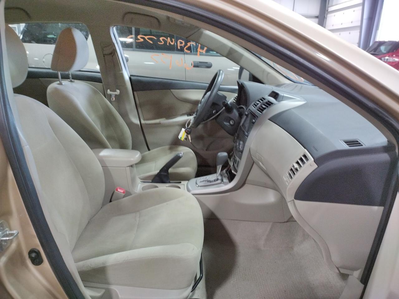 Photo 5 from auction – 2013 TOYOTA COROLLA BA with VIN 2T1BU4EE2DC046692