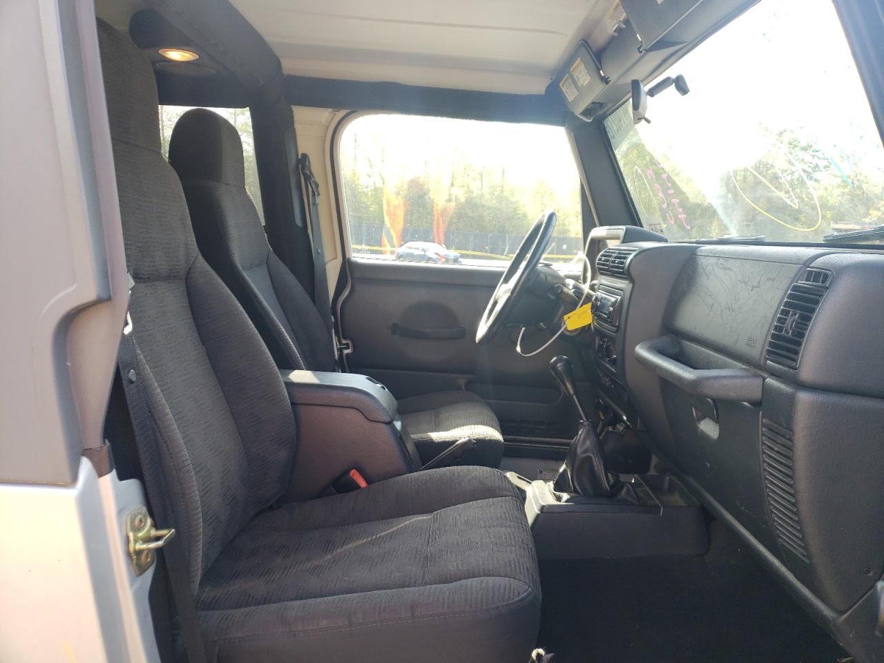 Photo 5 from auction – 2005 JEEP WRANGLER / with VIN 1J4FA49S95P314063