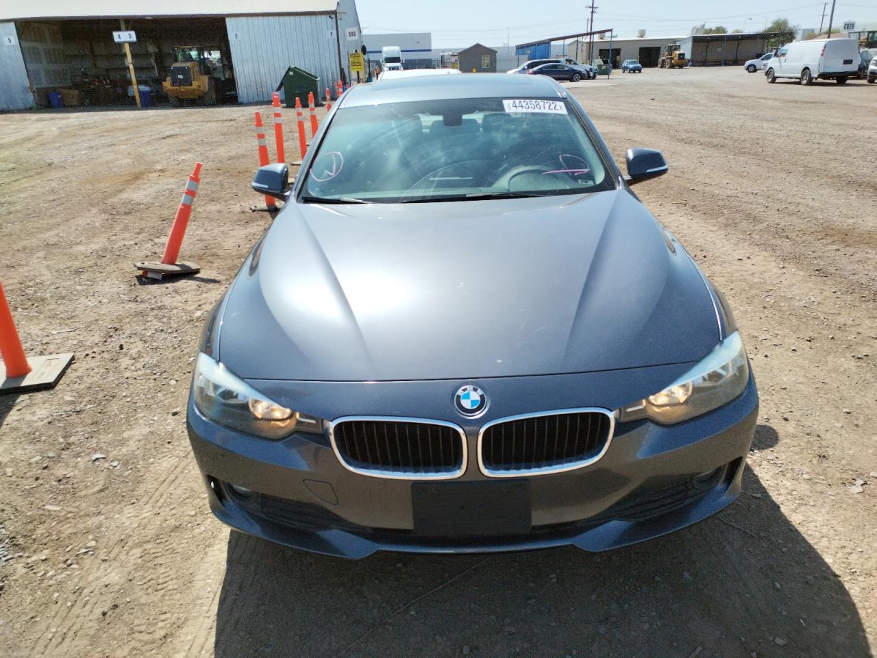 Photo 9 from auction – 2014 BMW 320 I with VIN WBA3B1G57ENS80294