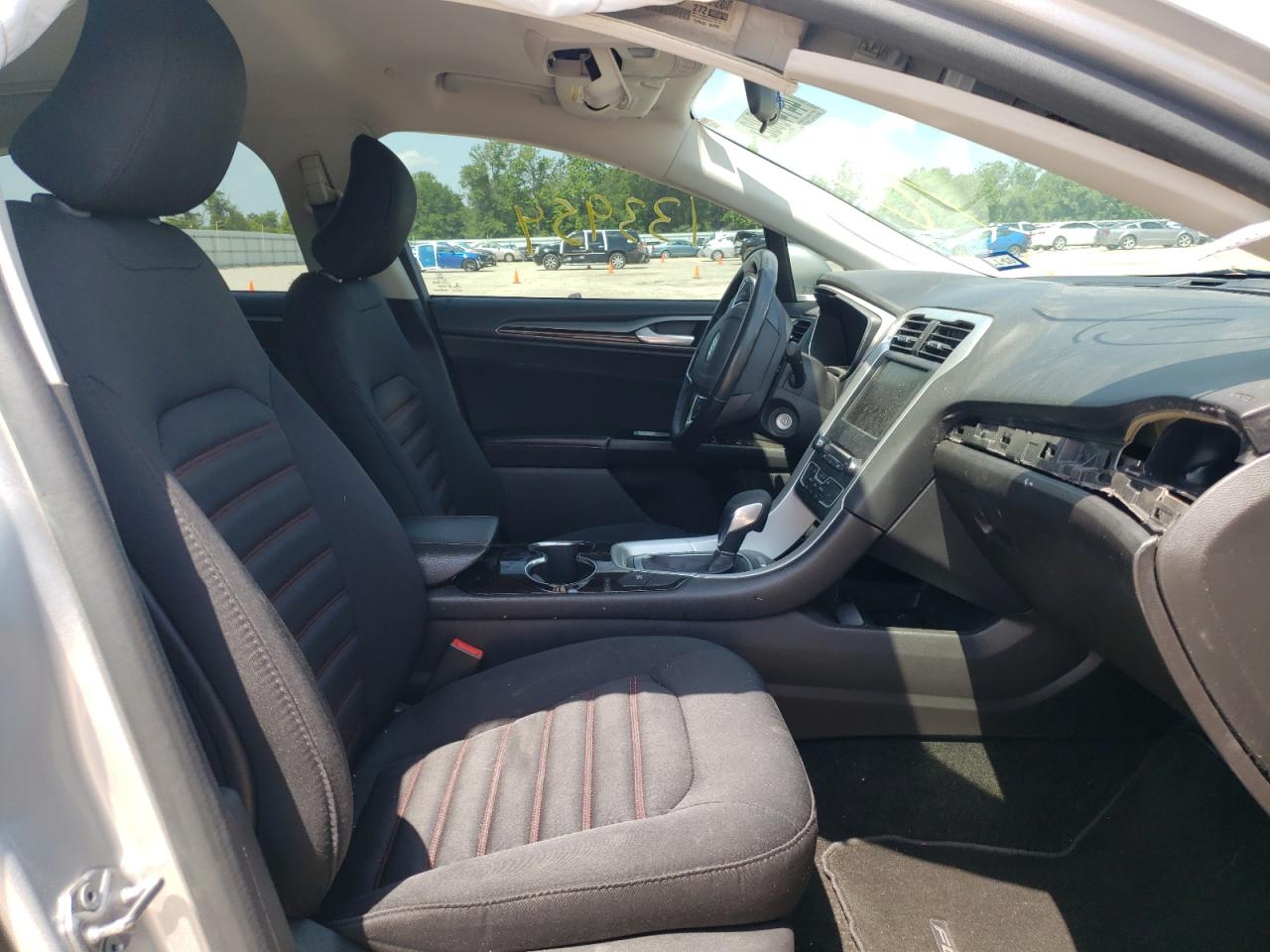 Photo 5 from auction – 2016 FORD FUSION HYB with VIN 3FA6P0LU9GR248123