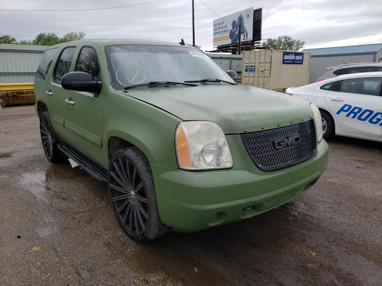 GMC YUKON 2007 with VIN 1GKFC13J47J132537 - Photo from auction