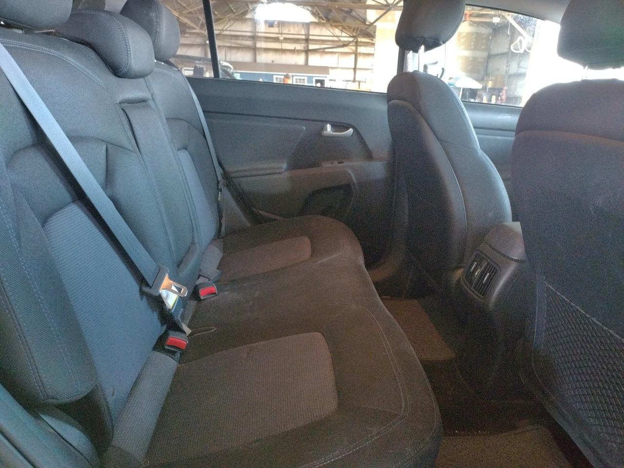 Photo 6 from auction – 2015 KIA SPORTAGE L with VIN KNDPB3AC6F7794232