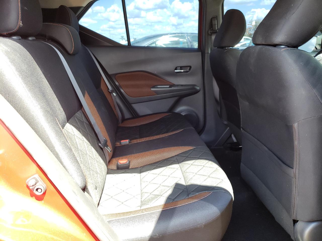 Photo 6 from auction – 2019 NISSAN KICKS S with VIN 3N1CP5CU3KL529228