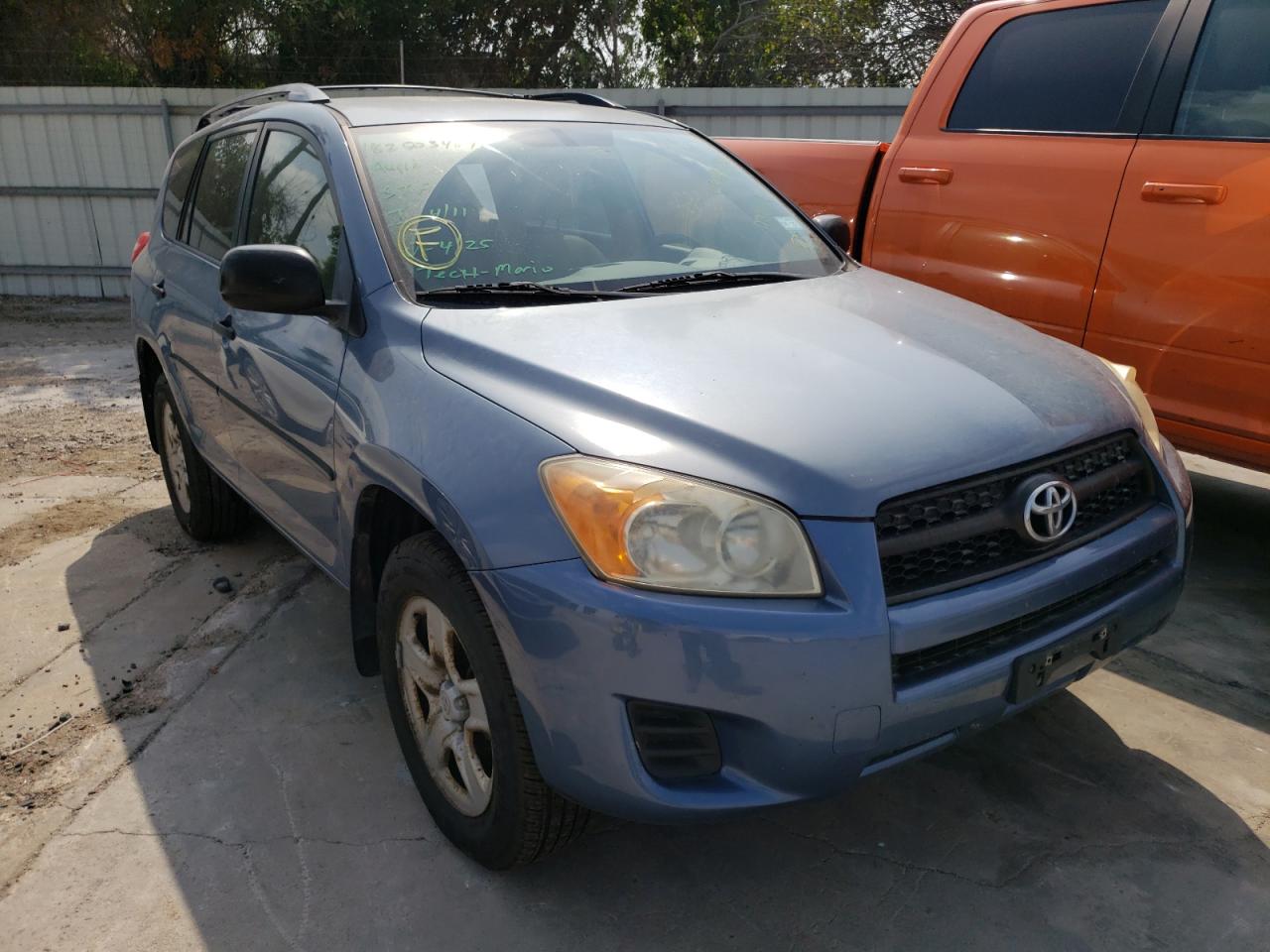 TOYOTA RAV4 2009 with VIN JTMZF33V89D010862 - Photo from auction