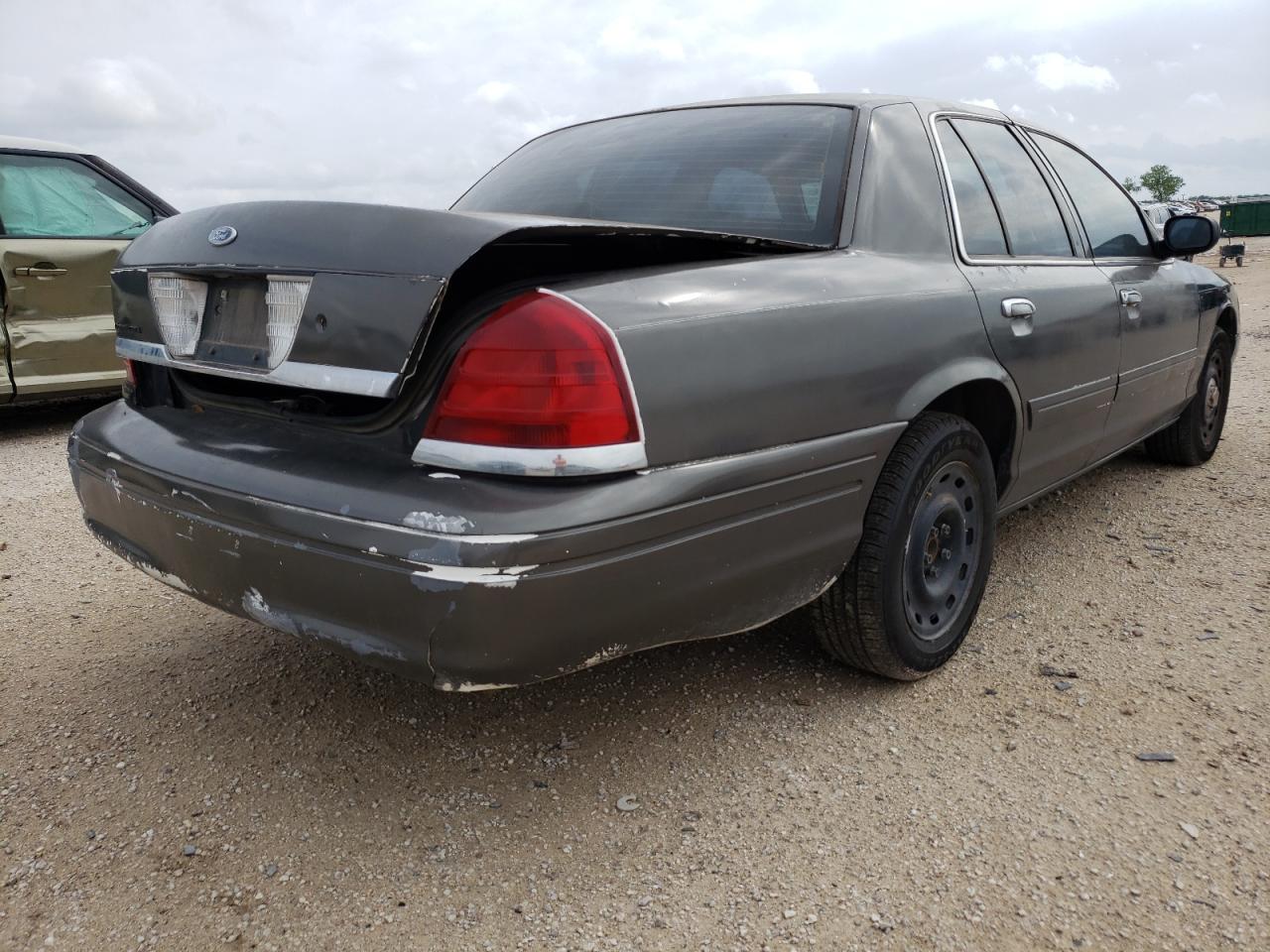 Photo 4 from auction – 2007 FORD CROWN VICT with VIN 2FAHP71WX7X153397