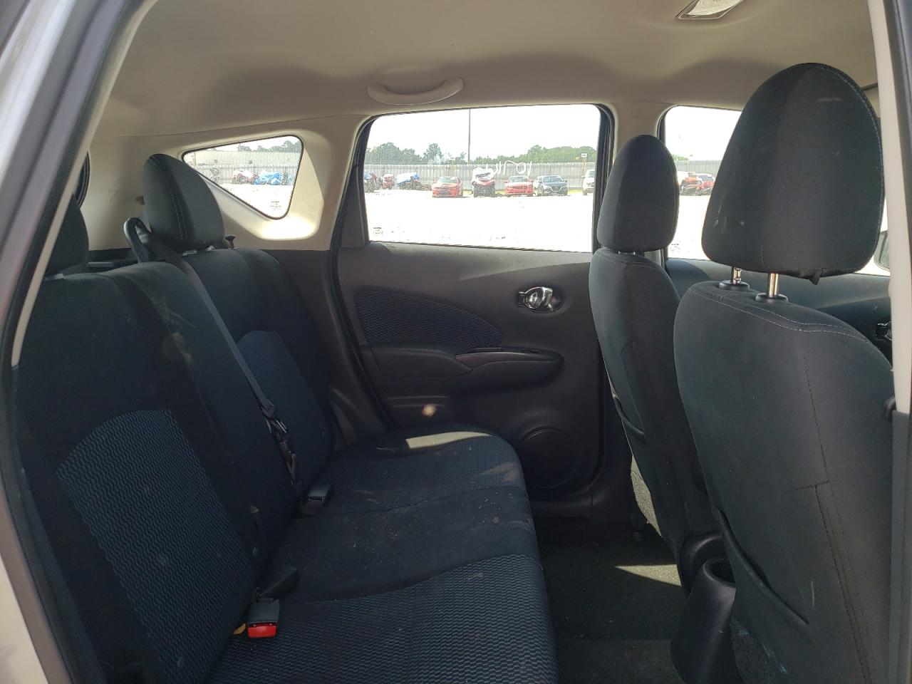 Photo 6 from auction – 2015 NISSAN VERSA NOTE with VIN 3N1CE2CP4FL404193