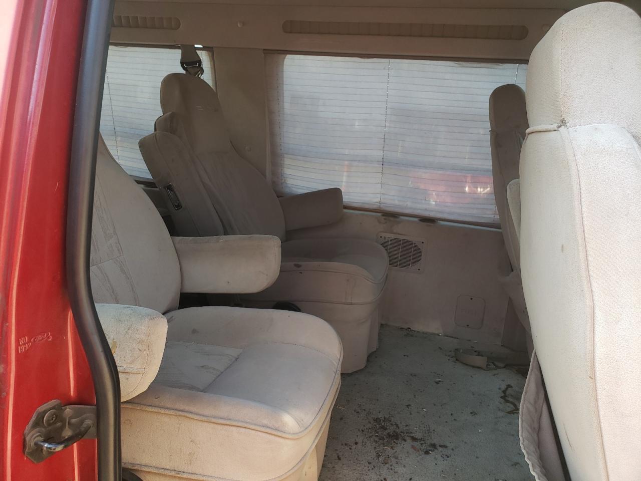 Photo 6 from auction – 1998 FORD ECONOLINE with VIN 1FDRE14LXWHB45474