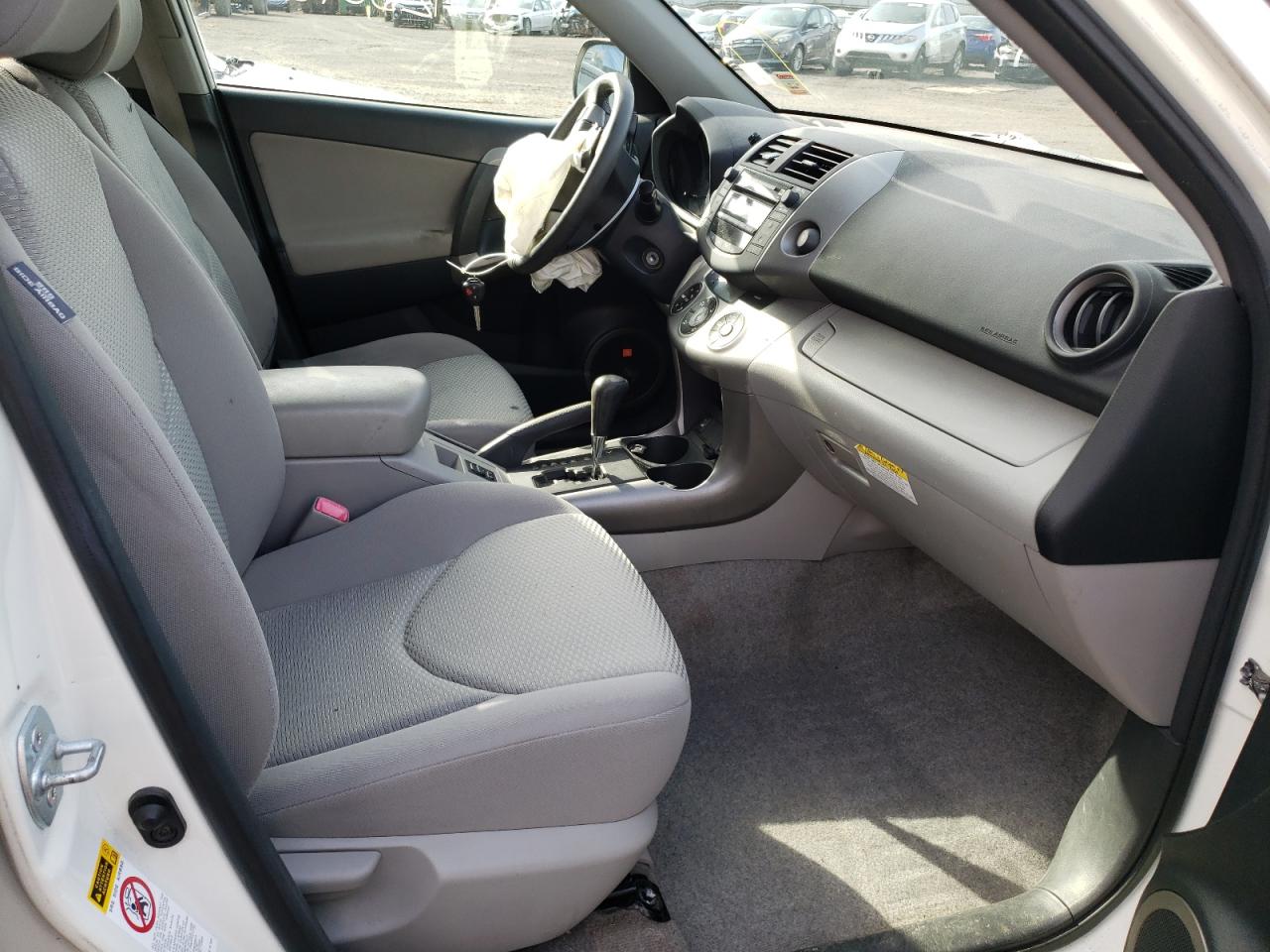 Photo 5 from auction – 2007 TOYOTA RAV4 LIMIT with VIN JTMBK31V475035958