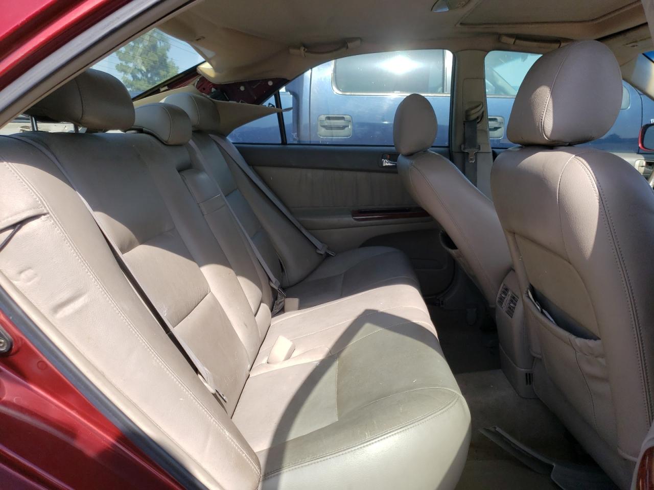 Photo 6 from auction – 2005 TOYOTA CAMRY LE with VIN 4T1BF32K55U102607
