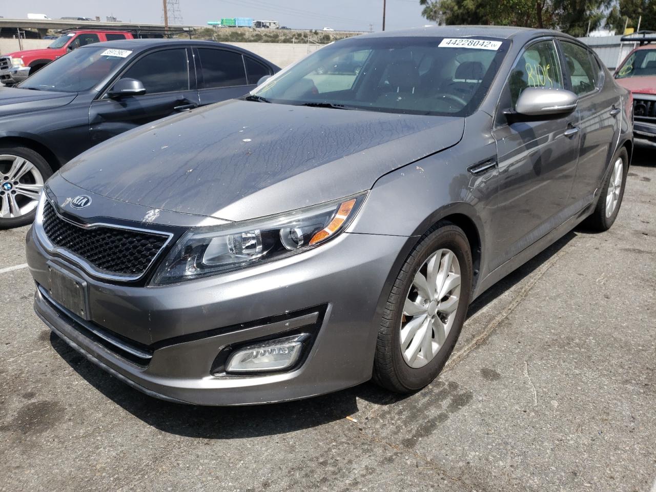 Photo 2 from auction – 2015 KIA OPTIMA EX with VIN 5XXGN4A79FG444830
