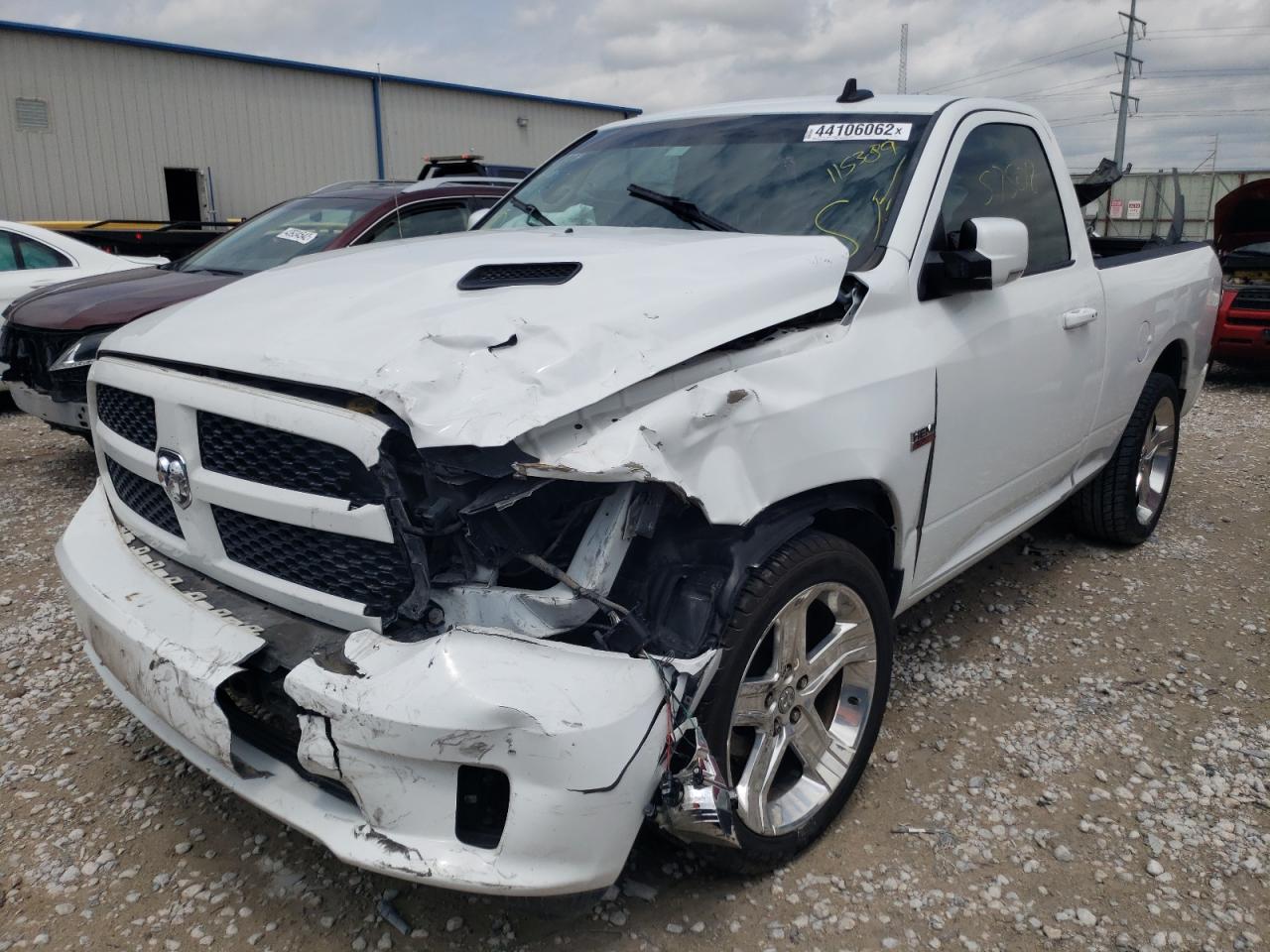 Photo 2 from auction – 2016 RAM 1500 SPORT with VIN 3C6JR6CT2GG115389