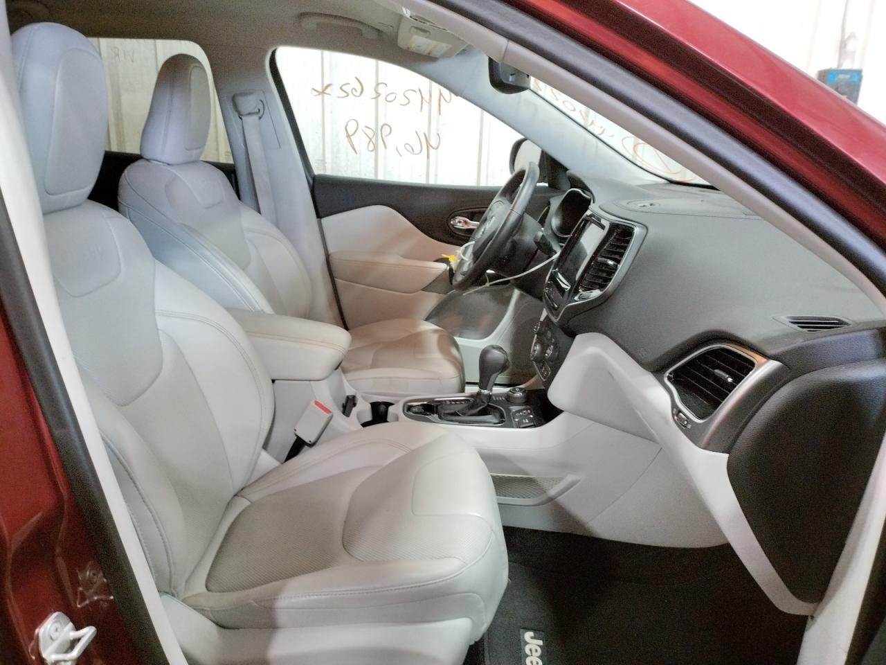 Photo 5 from auction – 2019 JEEP CHEROKEE L with VIN 1C4PJMDX7KD218345