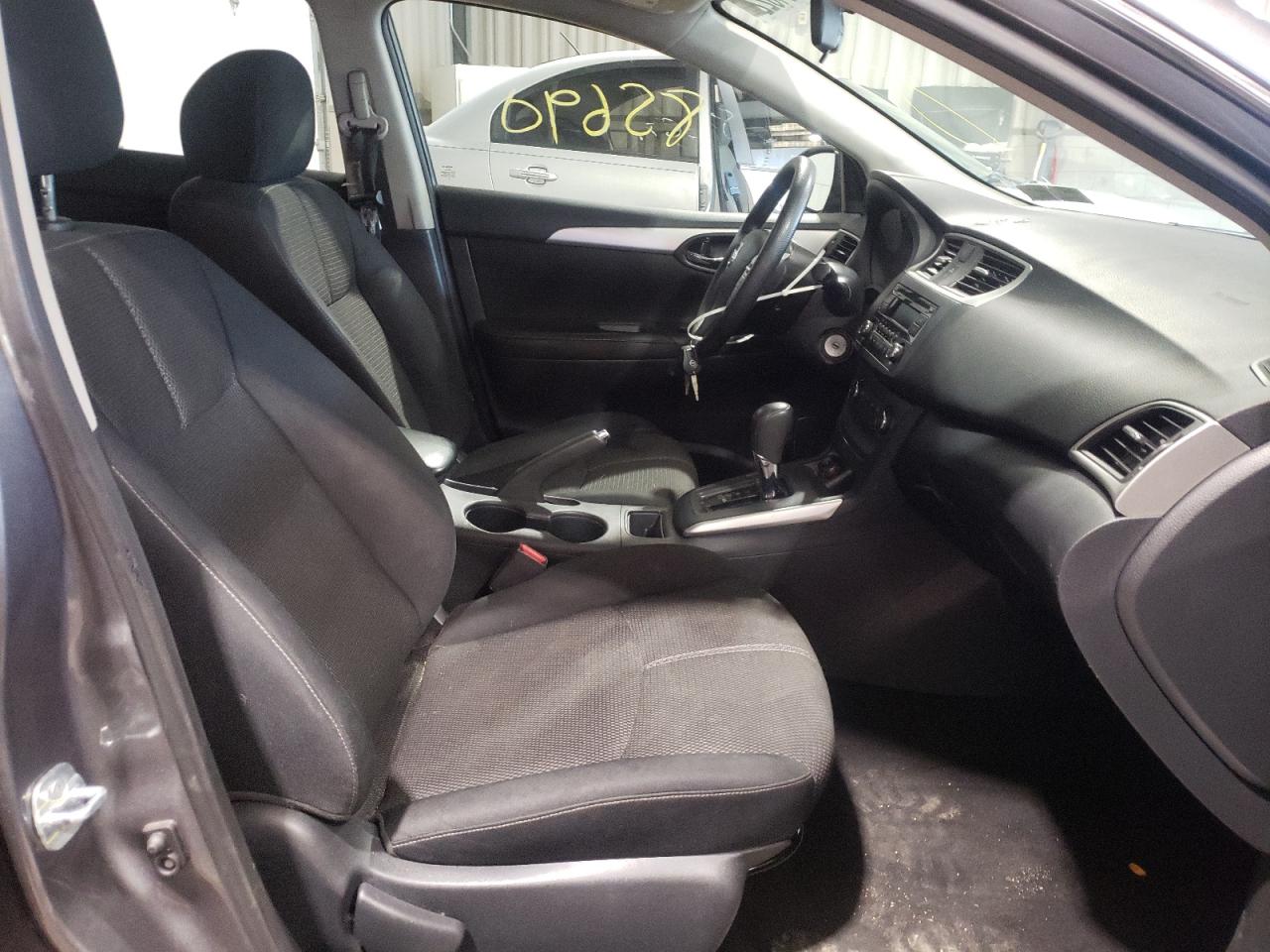 Photo 5 from auction – 2017 NISSAN SENTRA S with VIN 3N1AB7AP1HY244604