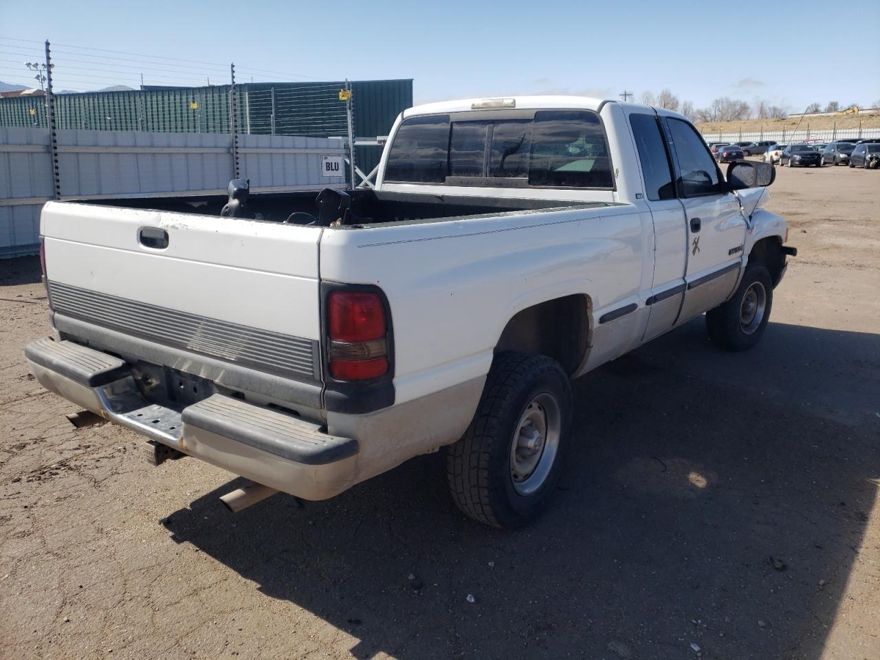 Photo 4 from auction – 1999 DODGE RAM 1500 with VIN 3B7HF13Z4XG228641