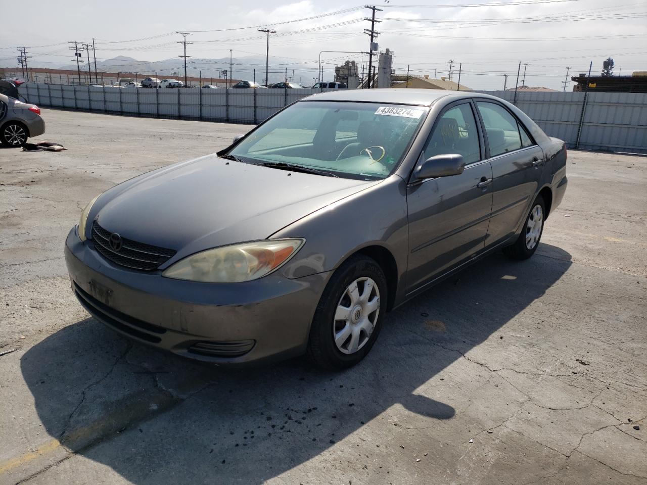 Photo 2 from auction – 2002 TOYOTA CAMRY LE with VIN 4T1BE32K62U637413