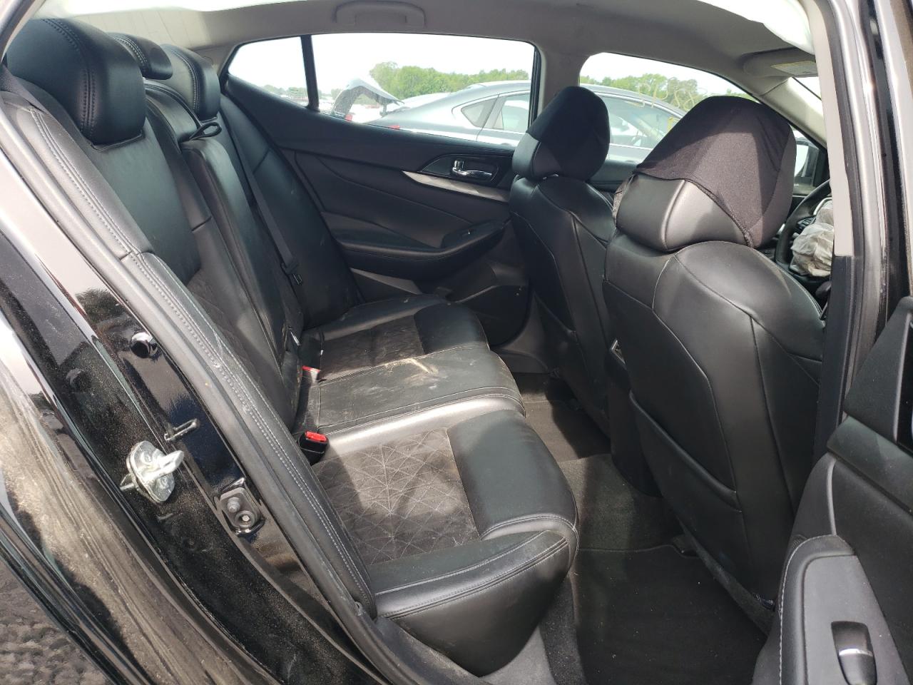 Photo 6 from auction – 2017 NISSAN MAXIMA 3.5 with VIN 1N4AA6AP2HC453343