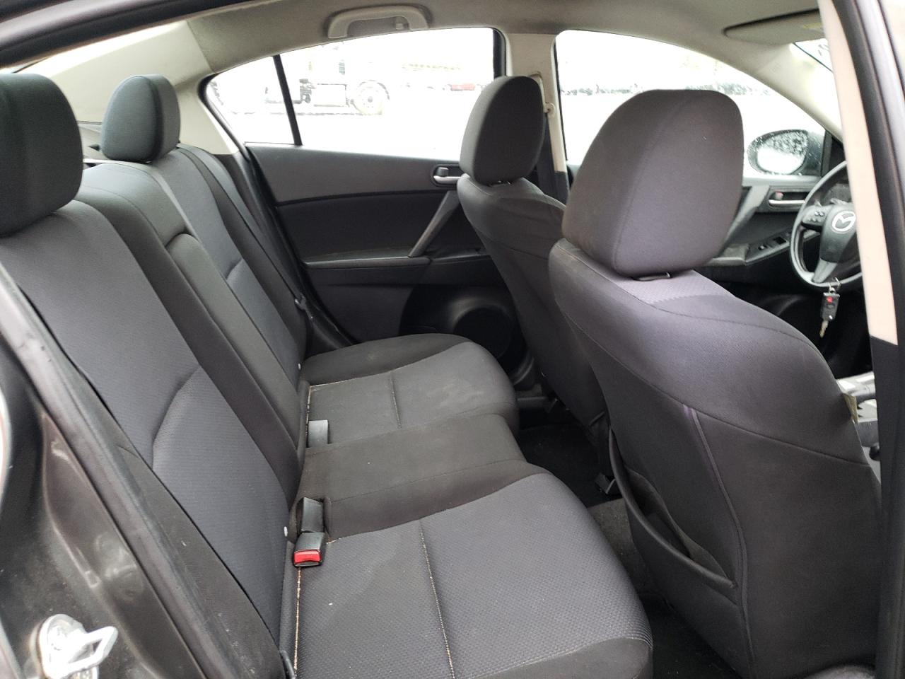 Photo 6 from auction – 2010 MAZDA 3 I with VIN JM1BL1SG2A1257625