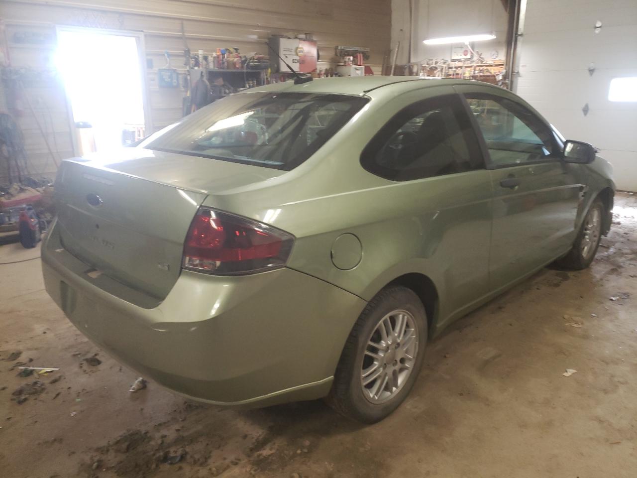 Photo 4 from auction – 2008 FORD FOCUS SE with VIN 1FAHP33N98W133474