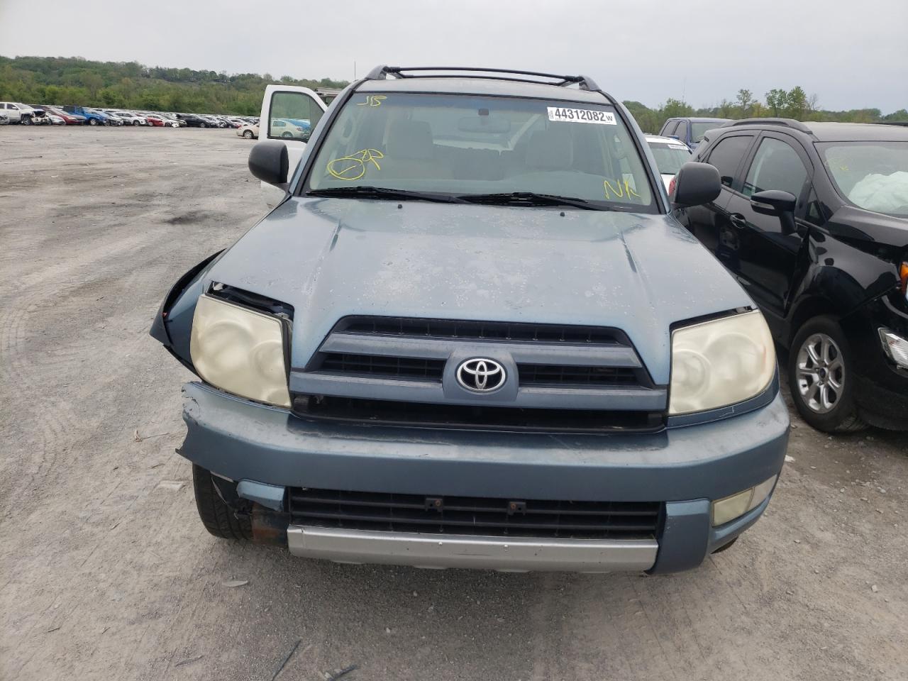 Photo 9 from auction – 2004 TOYOTA 4RUNNER SR with VIN JTEZU14RX40021708