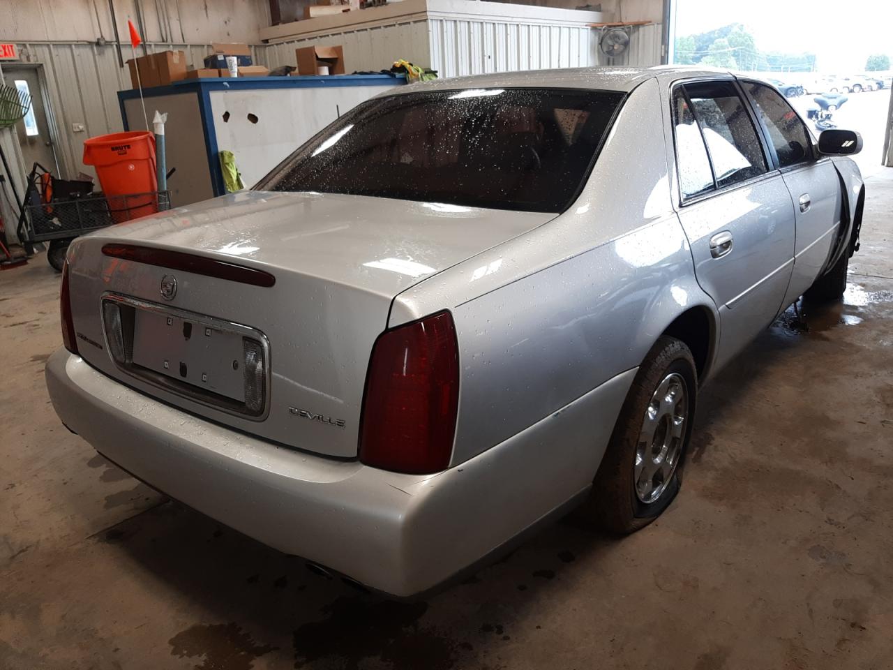 Photo 4 from auction – 2003 CADILLAC DEVILLE with VIN 1G6KD54Y93U208453