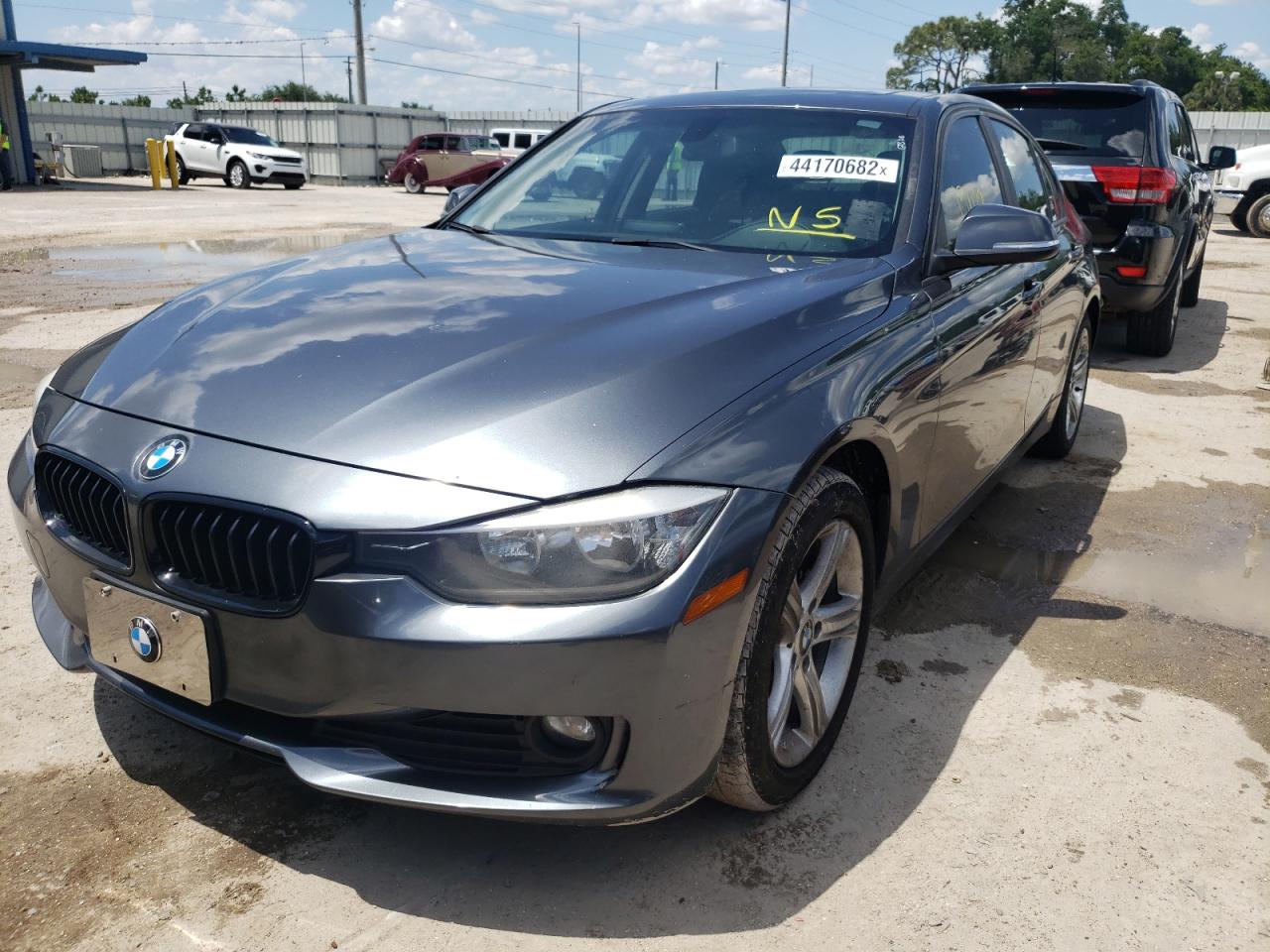 Photo 9 from auction – 2015 BMW 320 I with VIN WBA3B1G54FNT02754