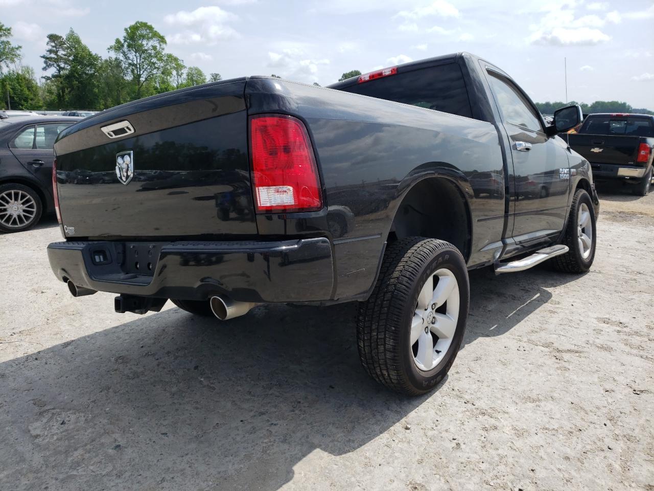 Photo 4 from auction – 2015 RAM 1500 ST with VIN 3C6JR6AT0FG618274