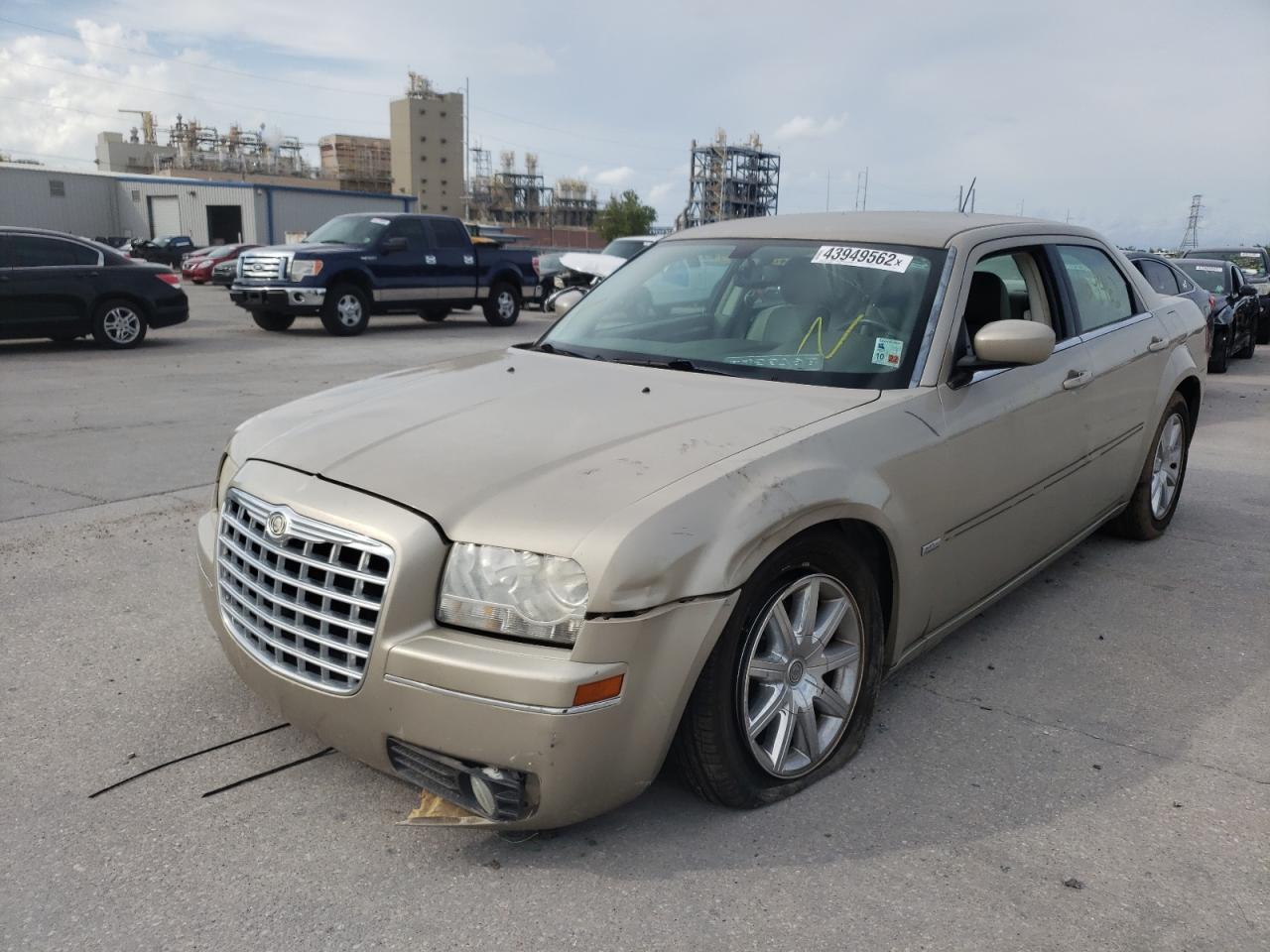 Photo 2 from auction – 2008 CHRYSLER 300 TOURIN with VIN 2C3LA53G98H224945