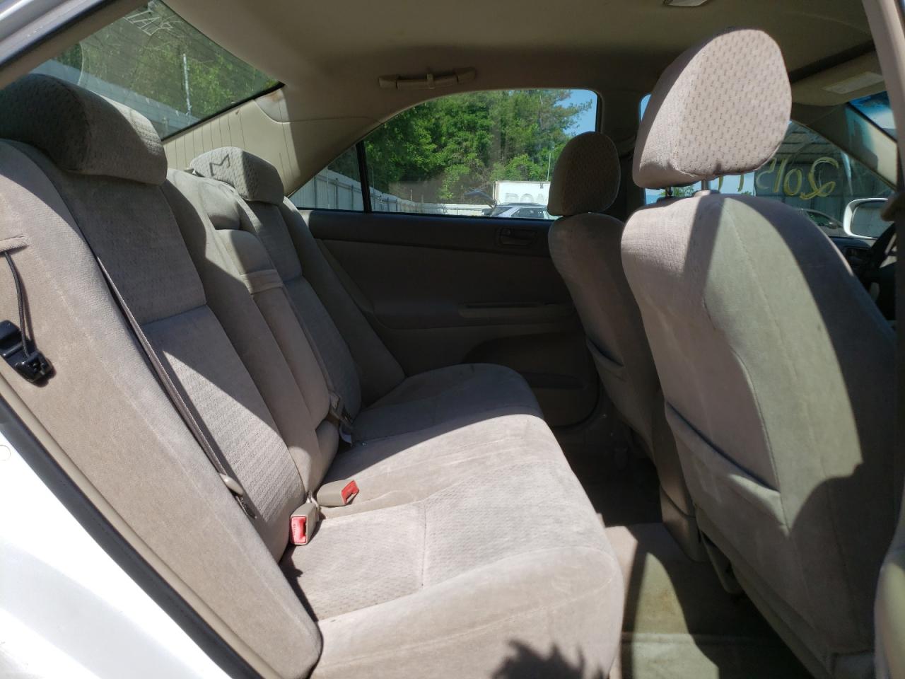 Photo 6 from auction – 2002 TOYOTA CAMRY LE with VIN 4T1BE32K82U062005