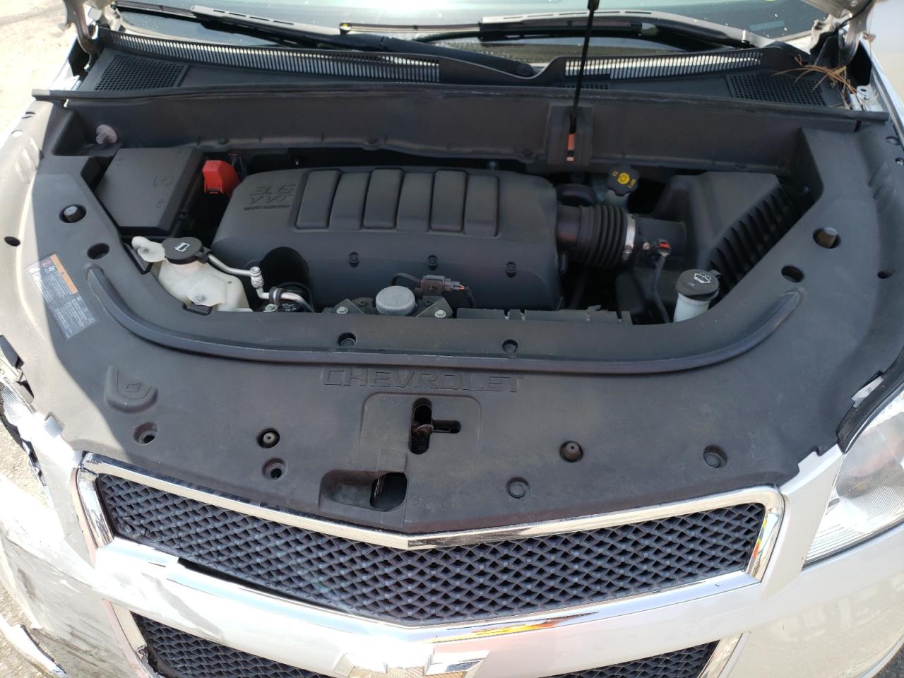 Photo 7 from auction – 2012 CHEVROLET TRAVERSE L with VIN 1GNKRGED3CJ310460
