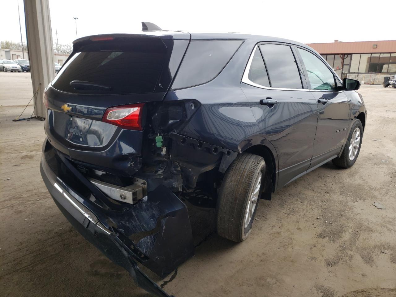 Photo 4 from auction – 2018 CHEVROLET EQUINOX LT with VIN 3GNAXJEV5JS539550