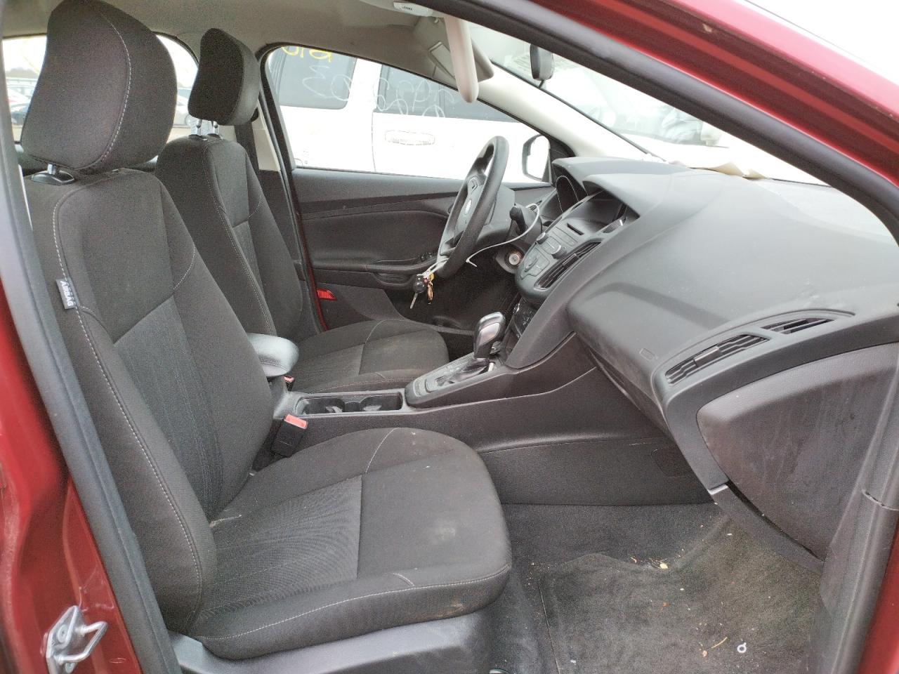 Photo 5 from auction – 2015 FORD FOCUS SE with VIN 1FADP3F24FL216406
