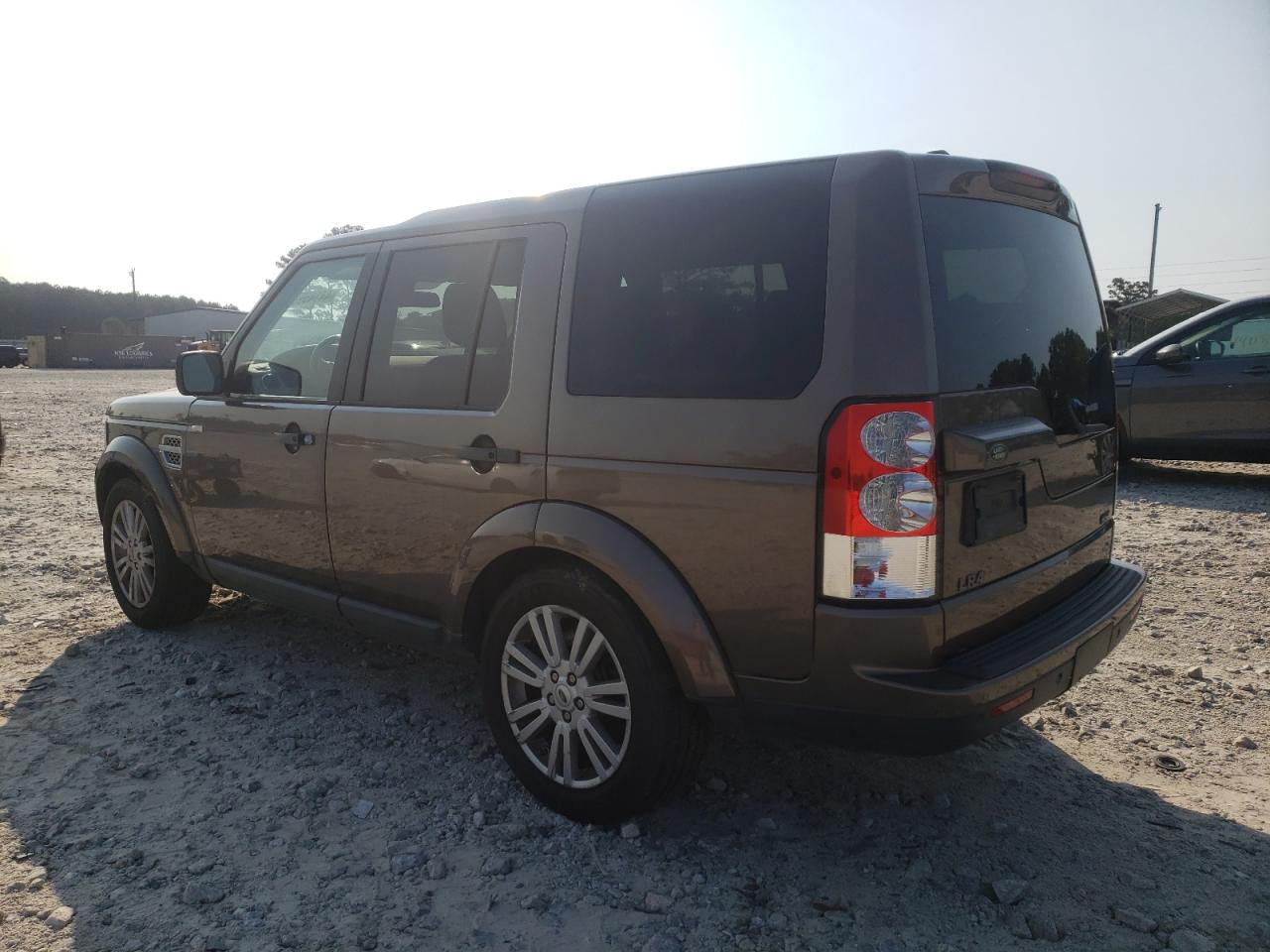 Photo 3 from auction – 2011 LAND ROVER LR4 HSE LU with VIN SALAK2D44BA560987