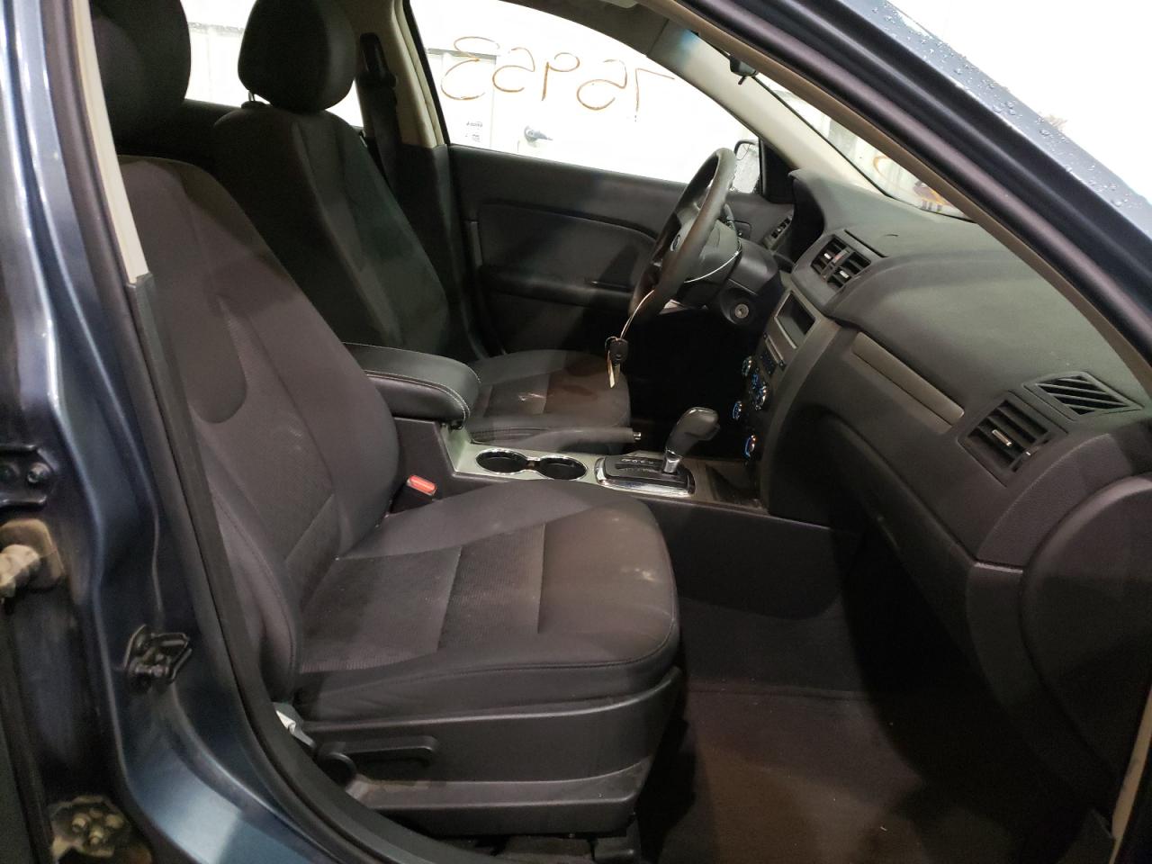 Photo 5 from auction – 2012 FORD FUSION SE with VIN 3FAHP0HA2CR247302