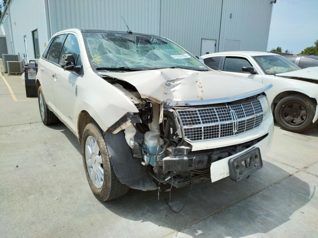 LINCOLN MKX 2008 with VIN 2LMDU88C58BJ02844 - Photo from auction
