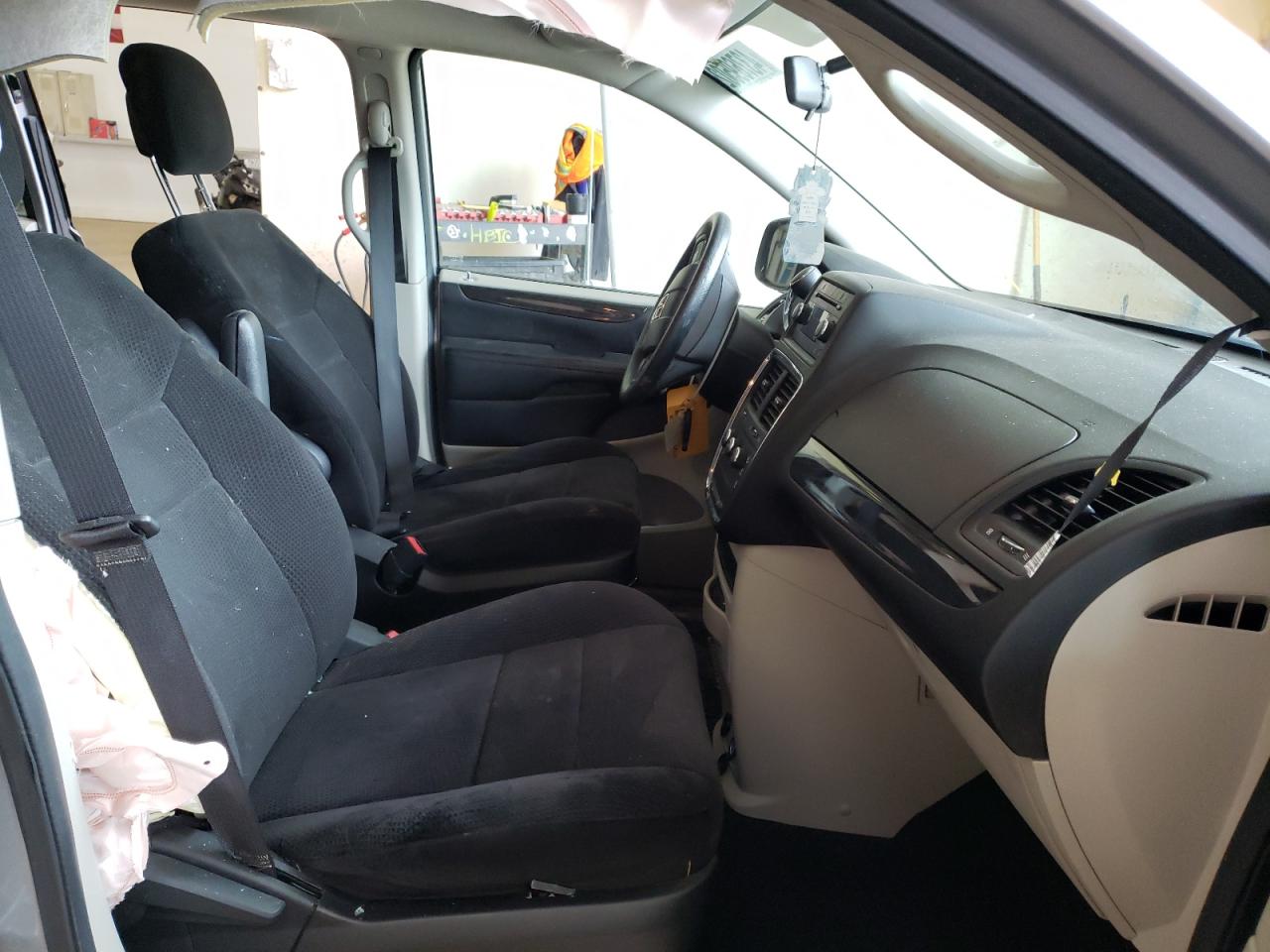 Photo 5 from auction – 2014 DODGE GRAND CARA with VIN 2C4RDGBG7ER103377