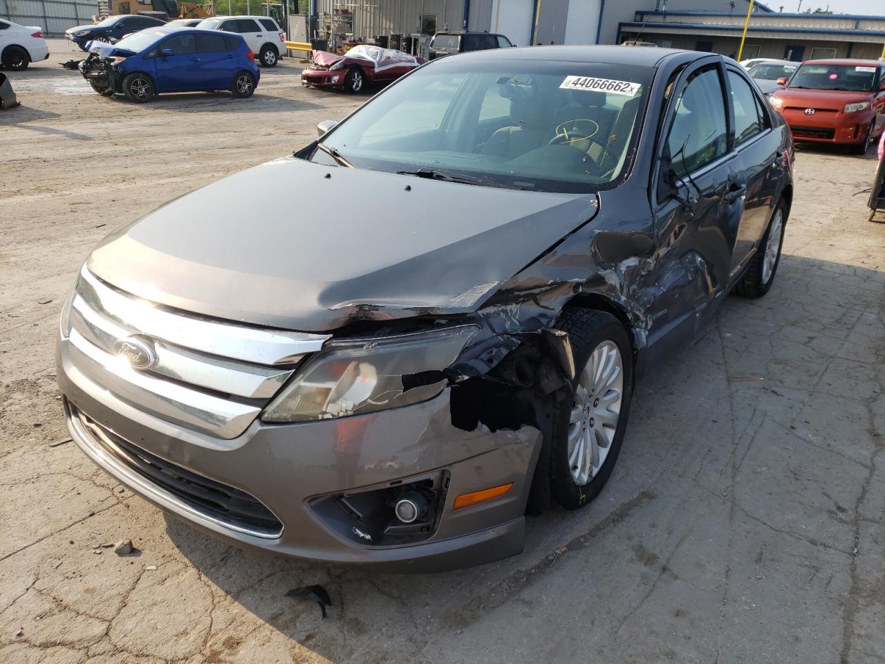 Photo 2 from auction – 2011 FORD FUSION HYB with VIN 3FADP0L36BR294144