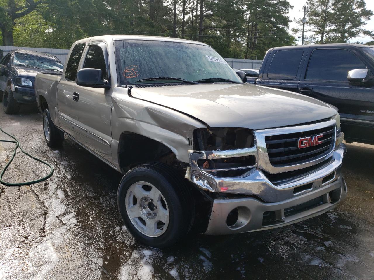 GMC NEW SIERRA 2003 with VIN 2GTEC19V931332285 - Photo from auction